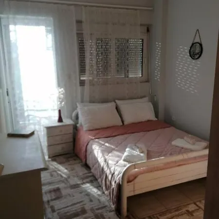 ήσυχο σπίτι δίπλα στη θάλασσα * Akovitika
